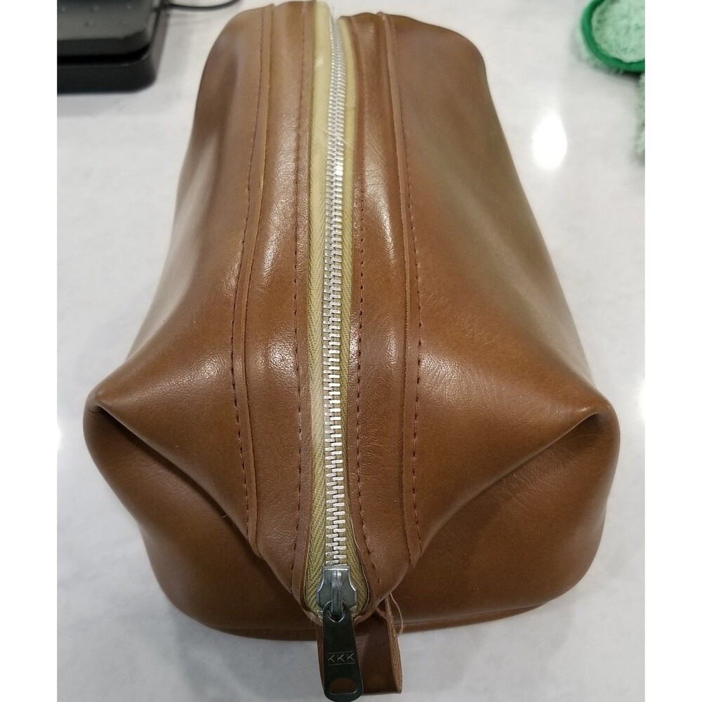 Vintage travel products brown cosmetic dopp travel bag - Picture 3 of 12